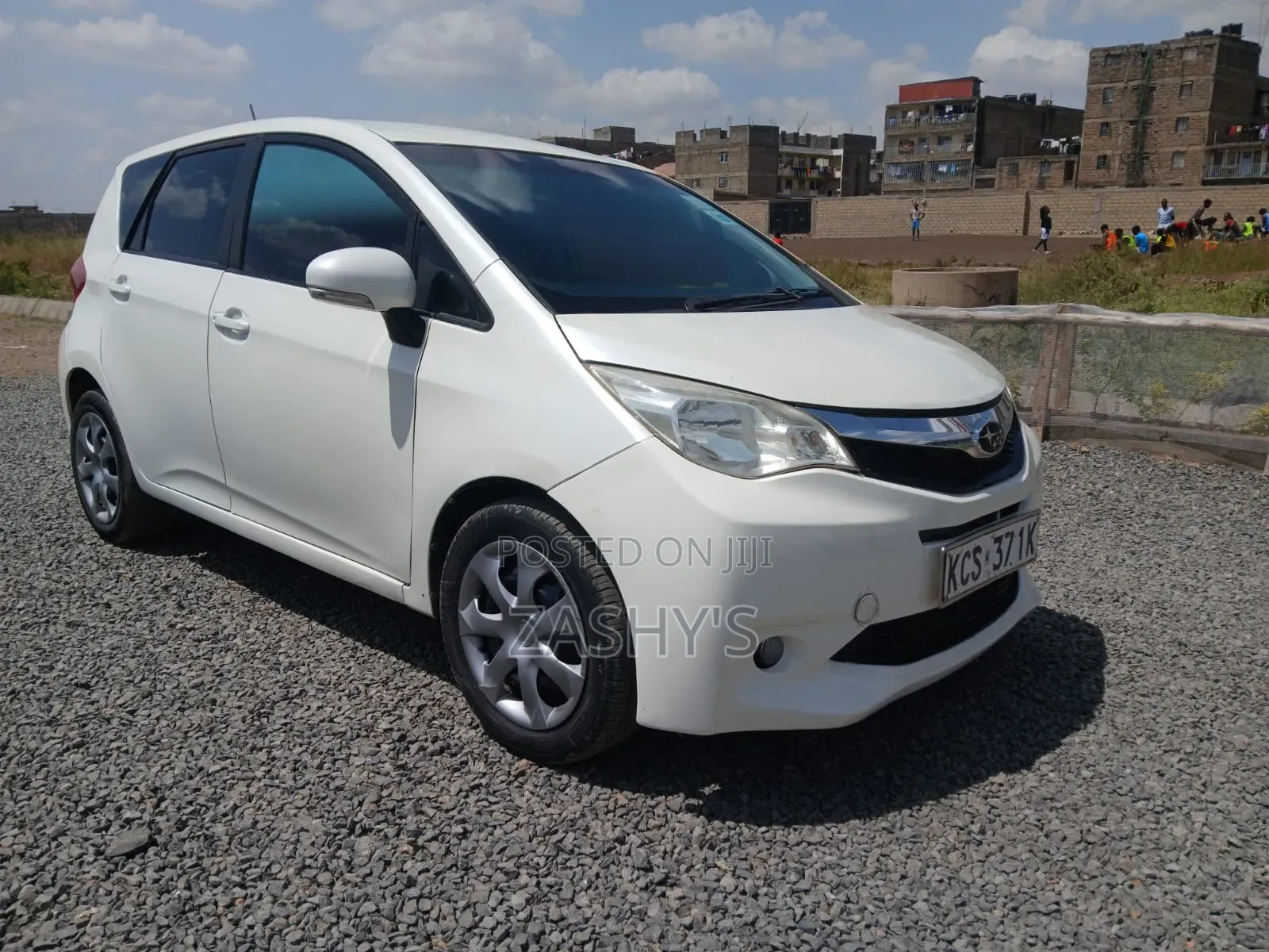 Subaru Trezia 2011 White