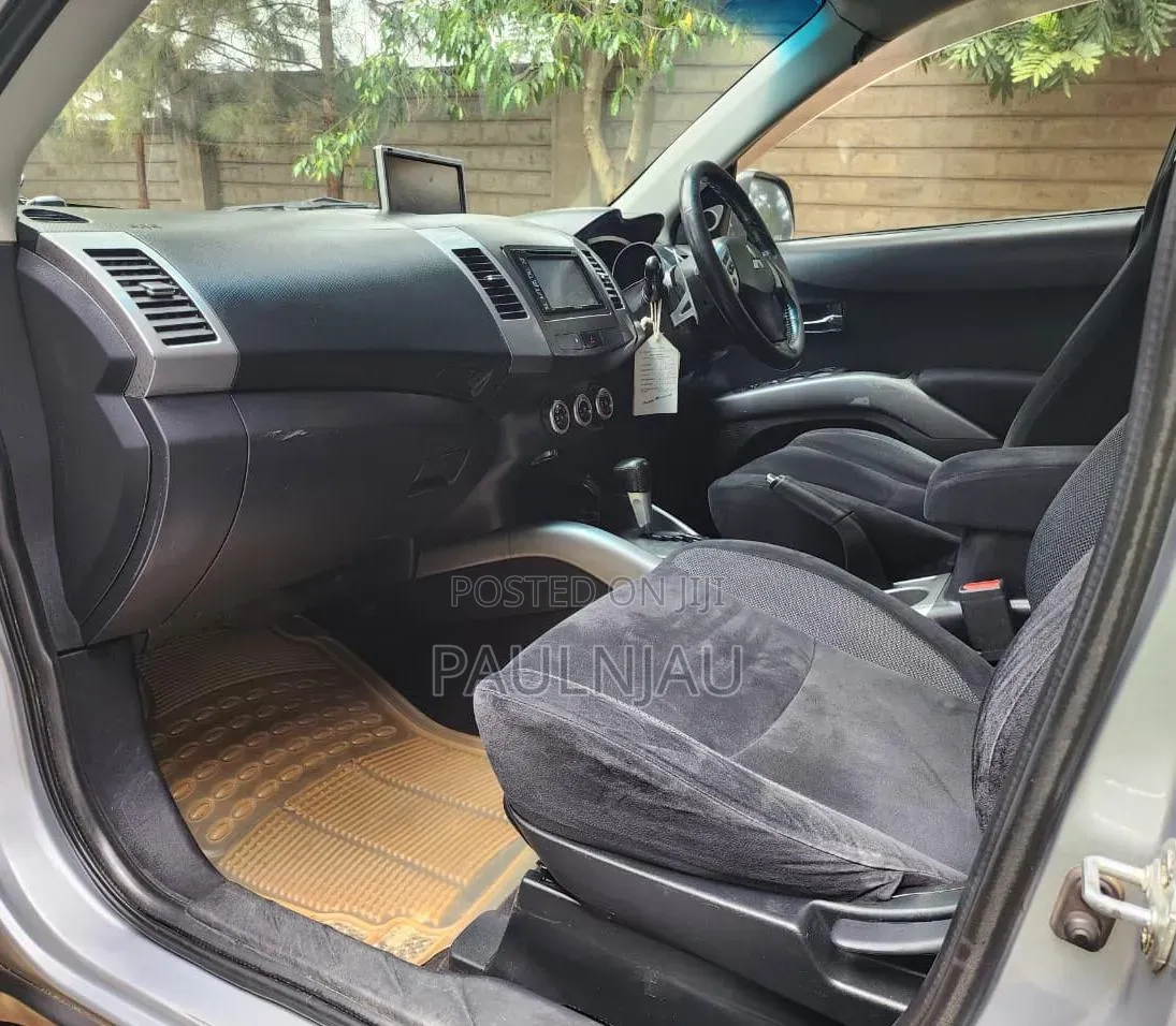 Mitsubishi Outlander 2006