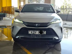 Toyota Harrier 2022 Silver