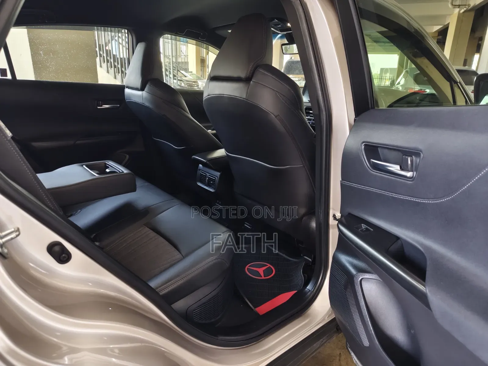 Toyota Harrier 2022 Silver