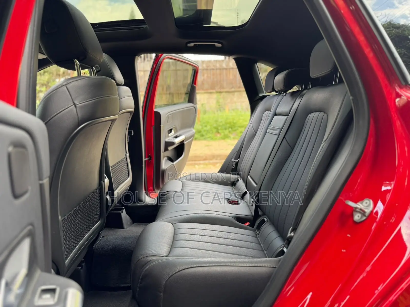 Mercedes-Benz B-Class 2019 Red