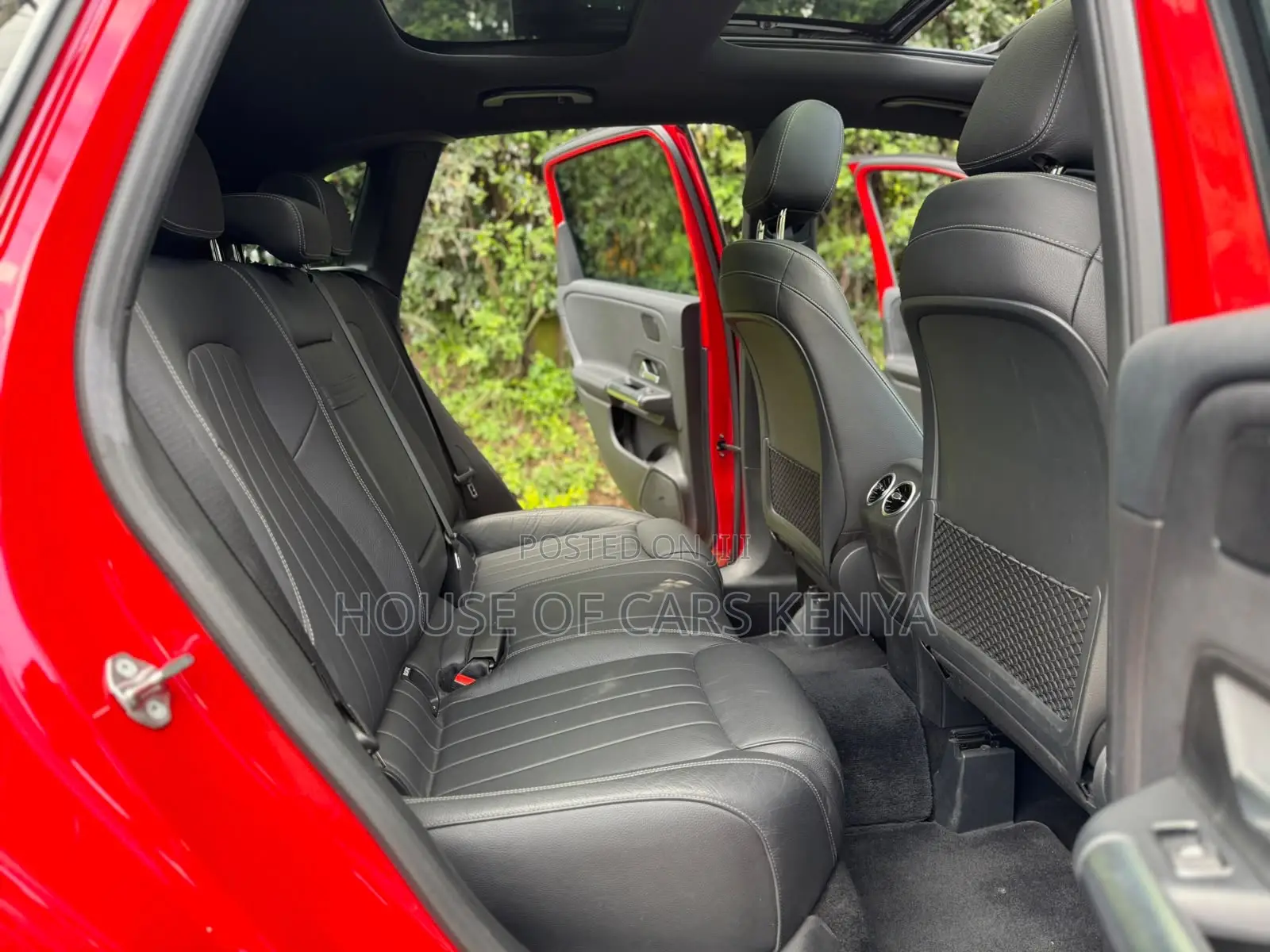 Mercedes-Benz B-Class 2019 Red