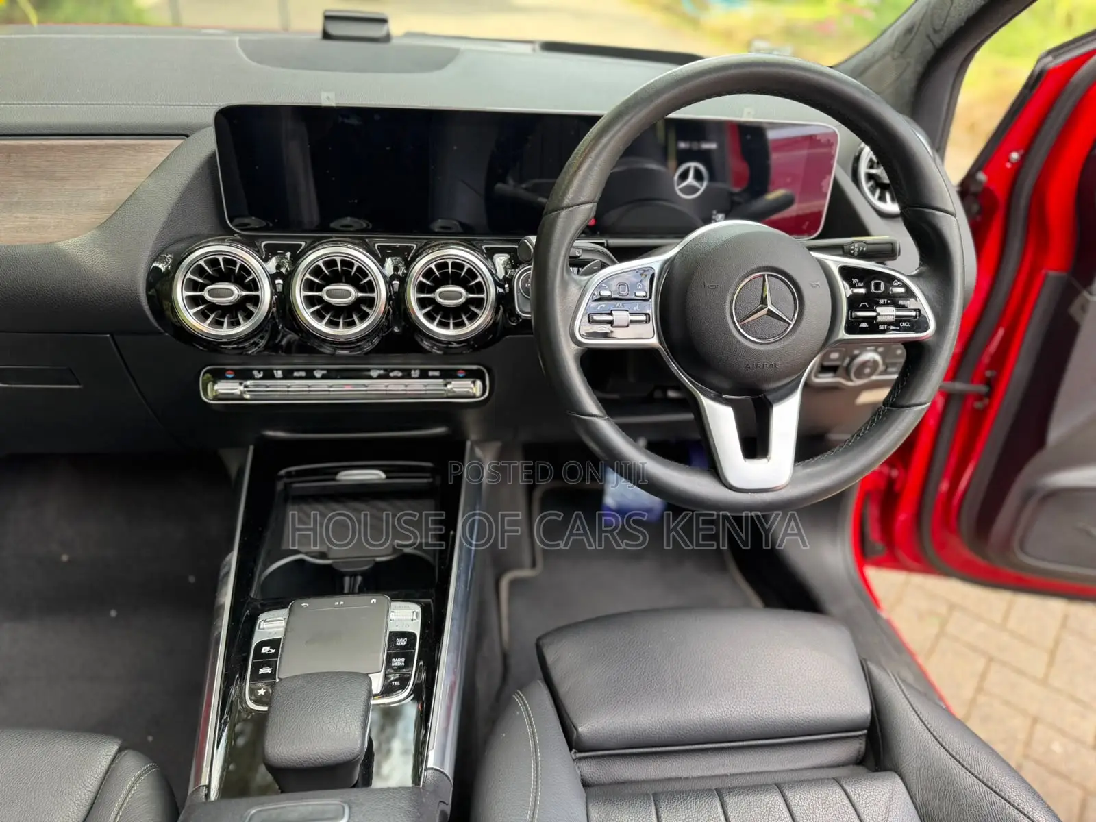 Mercedes-Benz B-Class 2019 Red