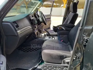 Mitsubishi Pajero 2013 Black