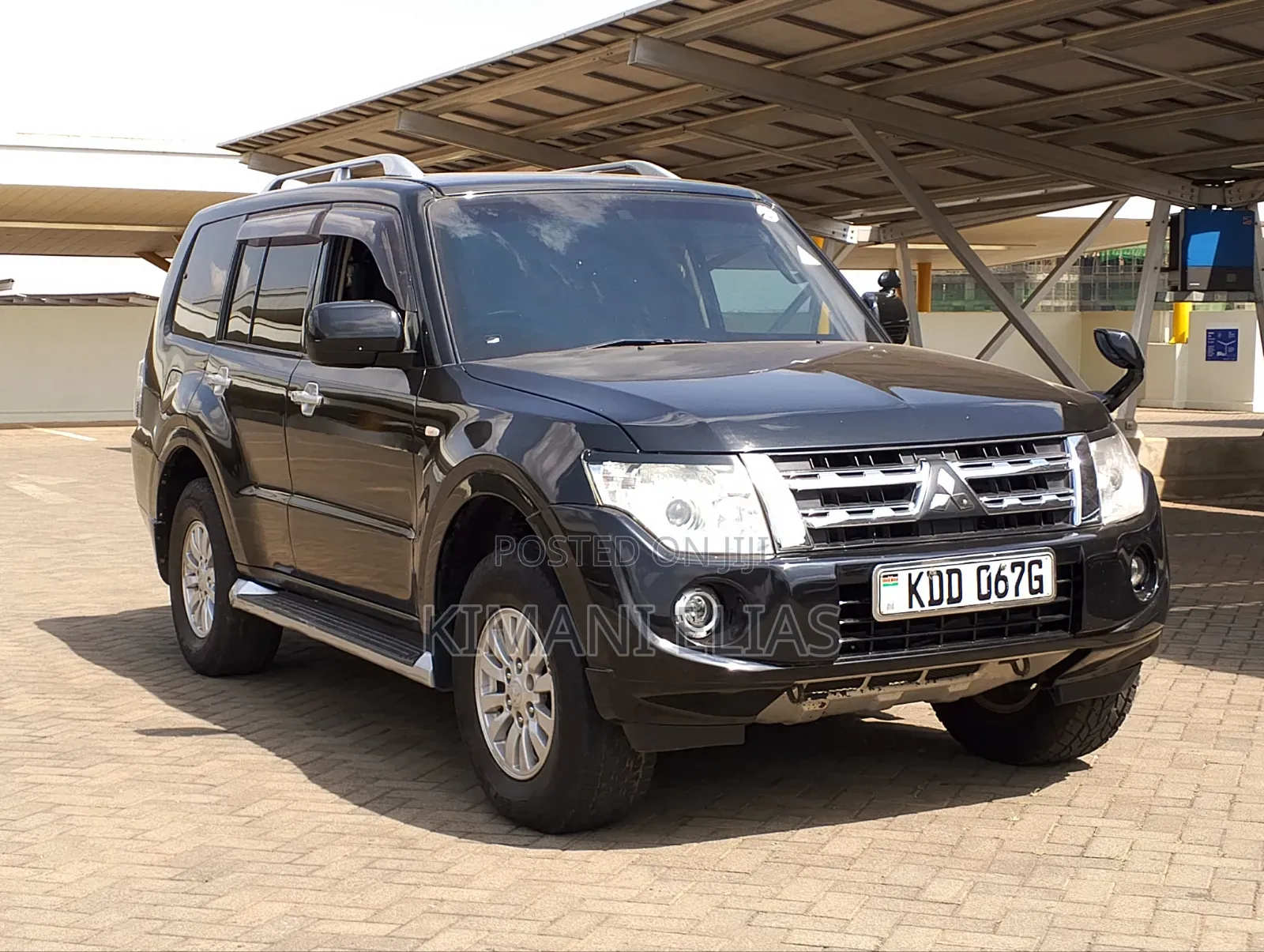 Mitsubishi Pajero 2013 Black