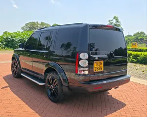 Land Rover Discovery 2016 Black