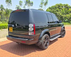 Land Rover Discovery 2016 Black