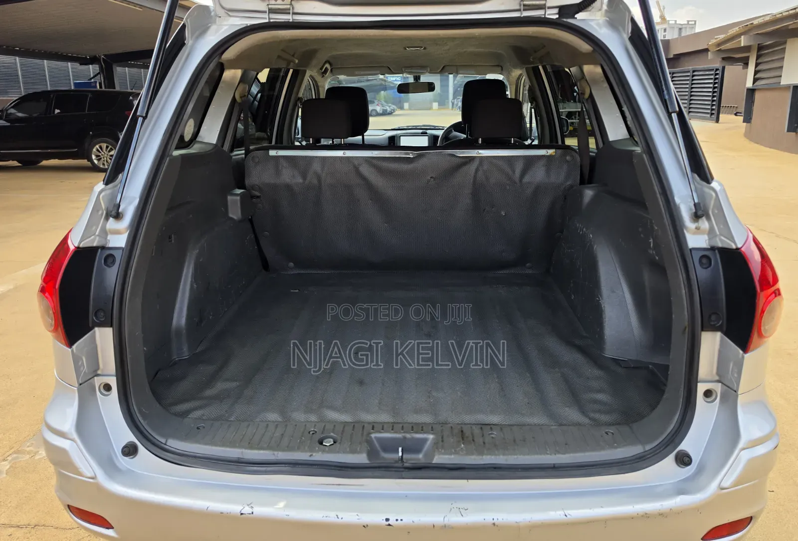 Nissan Advan 2014 Silver