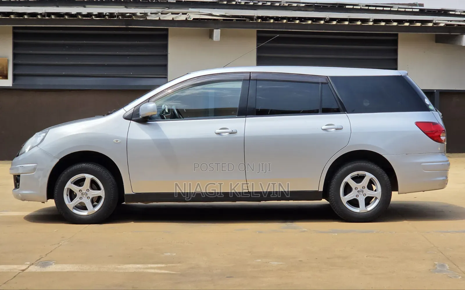 Nissan Advan 2014 Silver