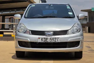 Nissan Advan 2014 Silver