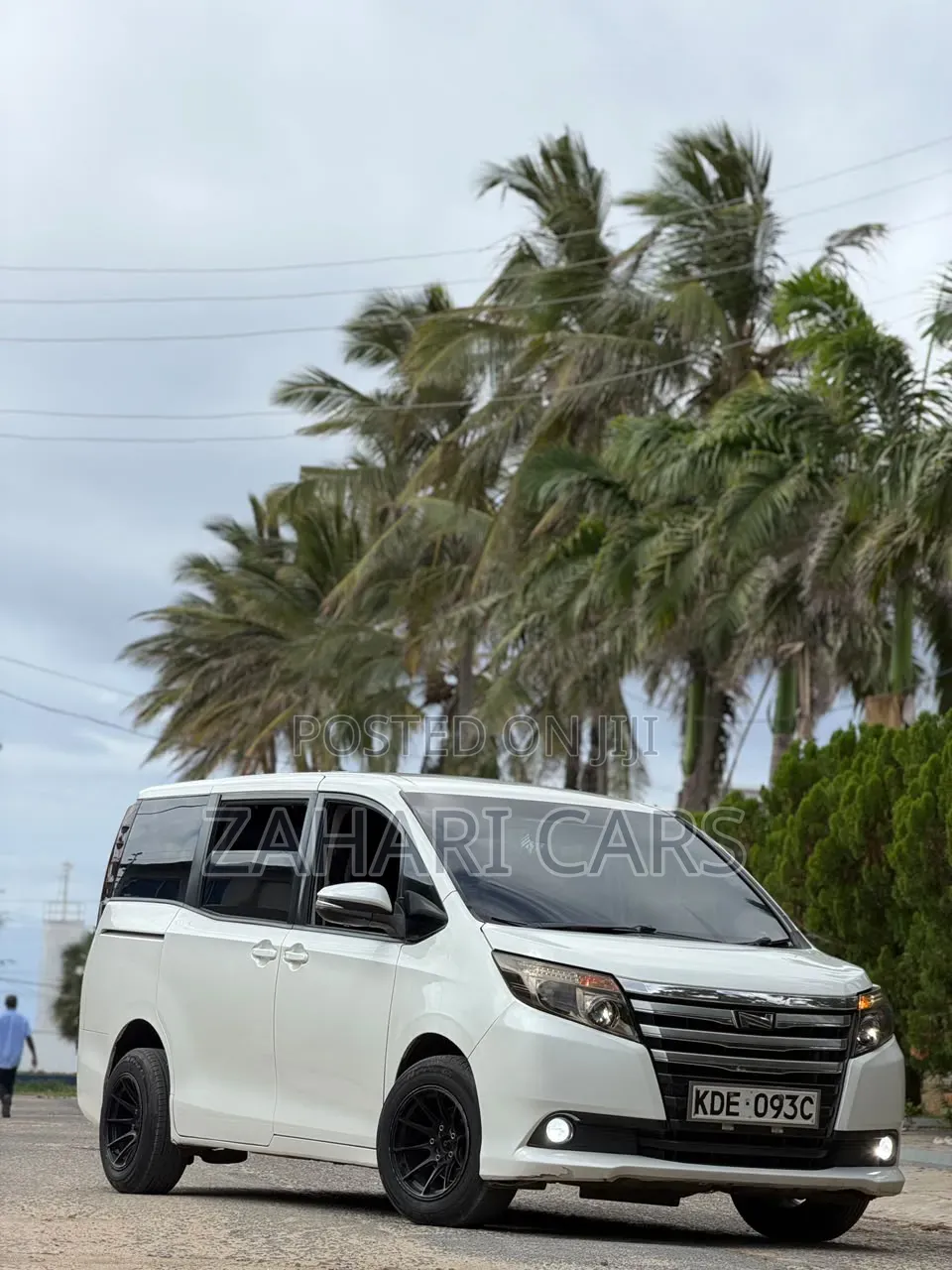 Toyota Noah 2015 White