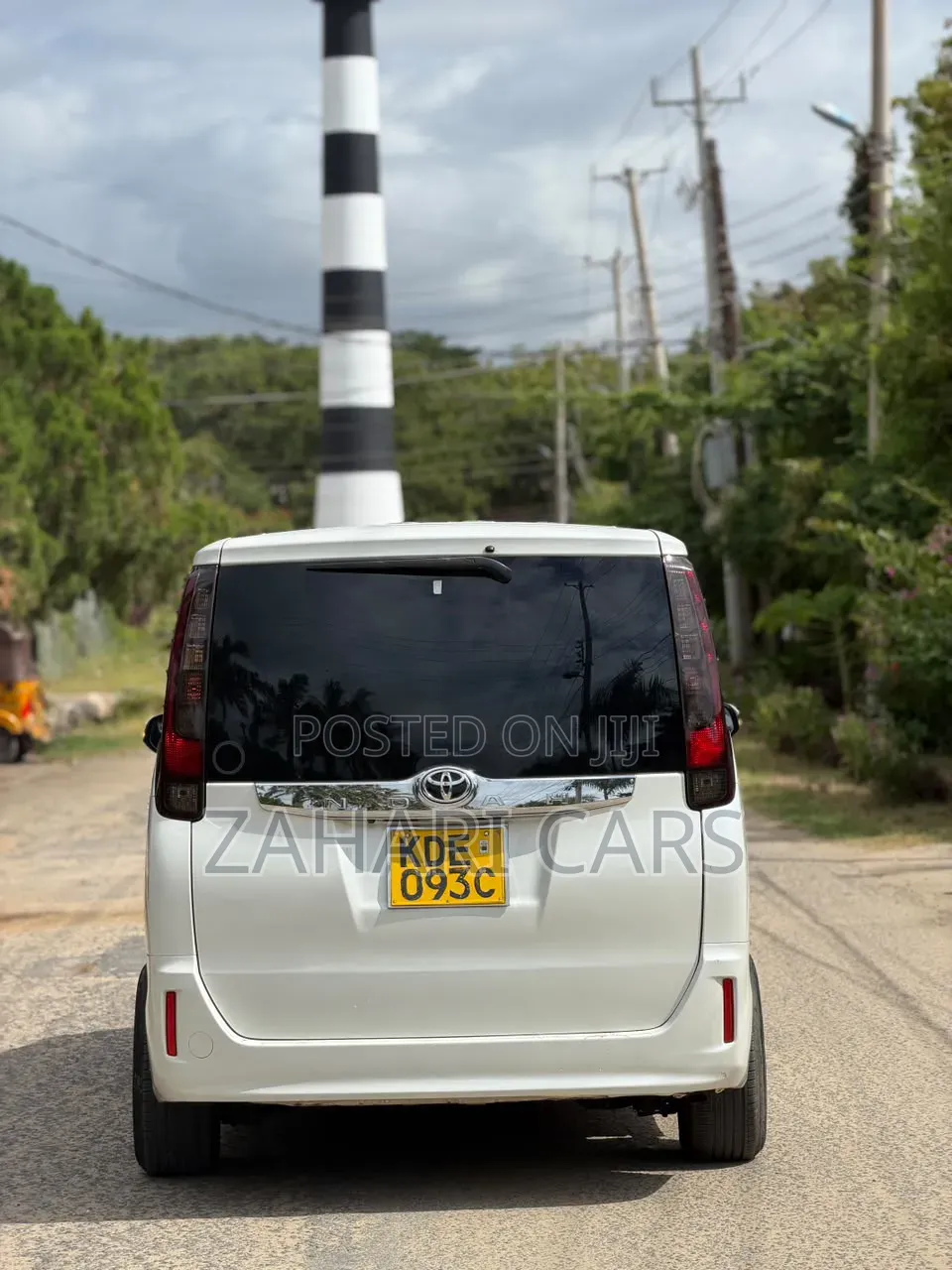 Toyota Noah 2015 White