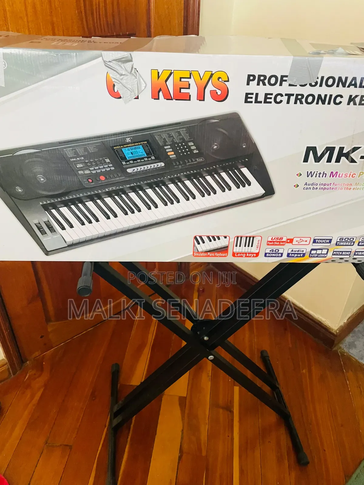 Key Board for Sale With Stand