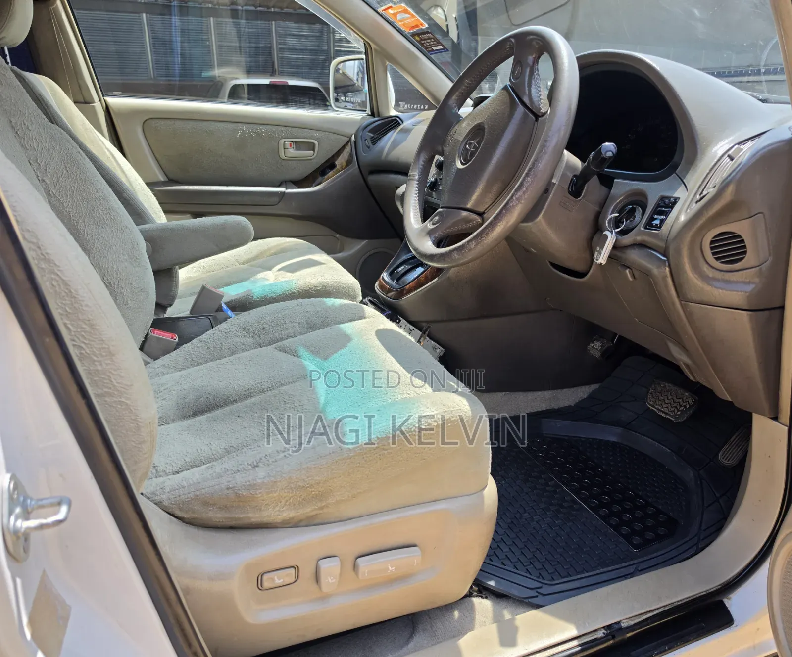 Toyota Harrier 2.2 16V 2000 White