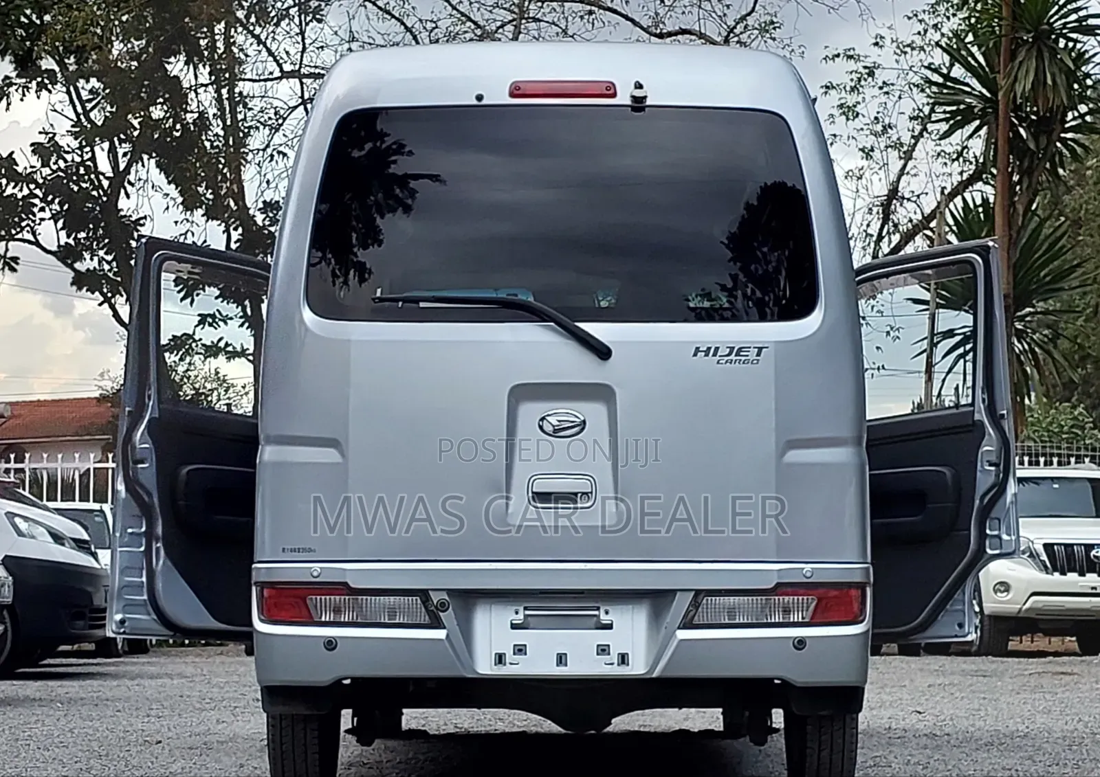 Daihatsu Hijet 2019 Silver