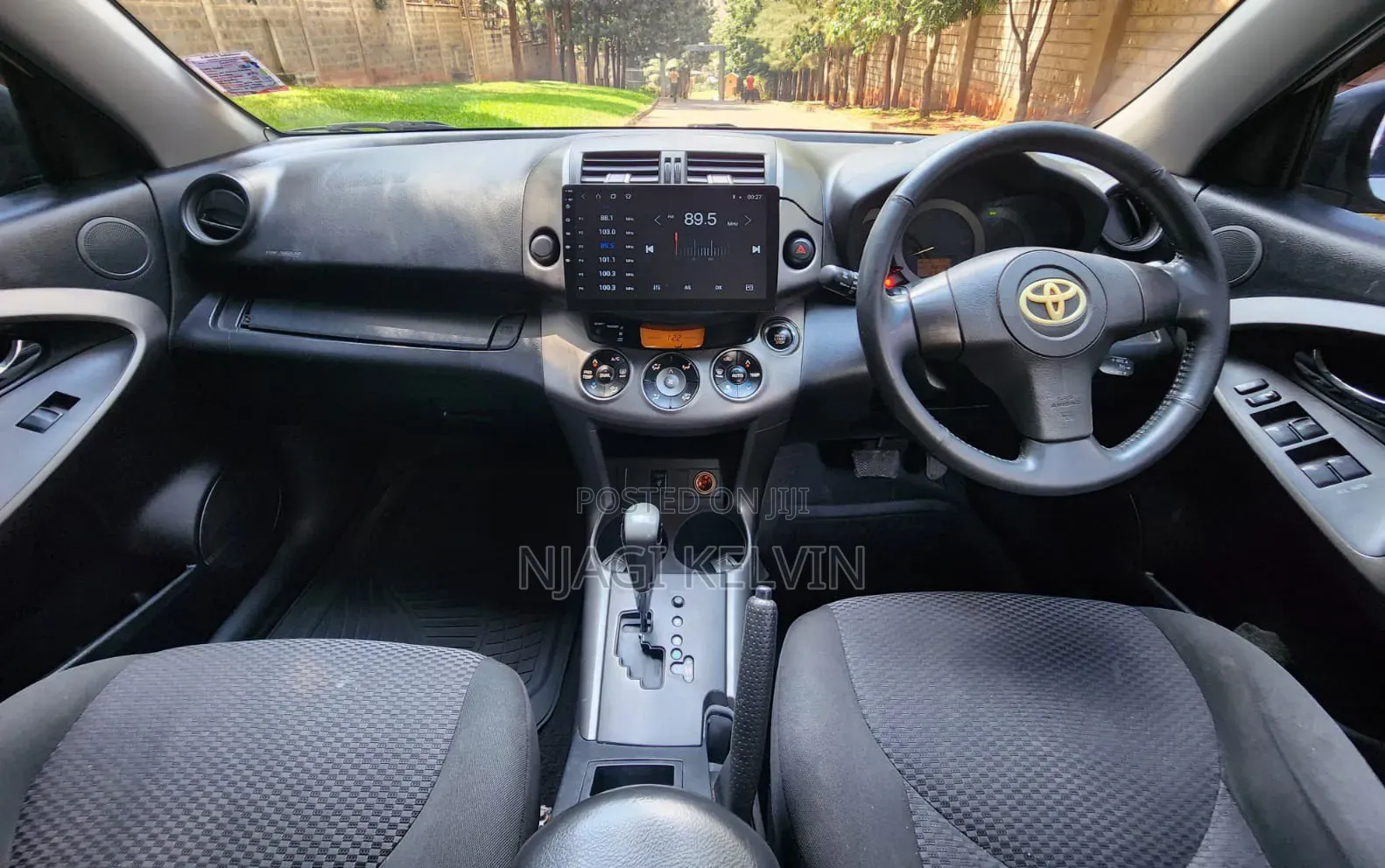 Toyota RAV4 2011 White