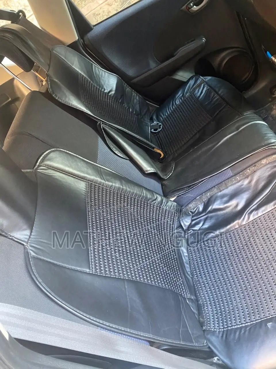 Honda Fit Automatic 2011 Silver