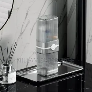 *Portable Travel Toothbrush Storage Box*