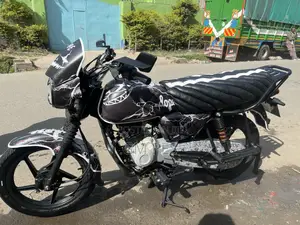 Bajaj Boxer 150 UG 2025 Red