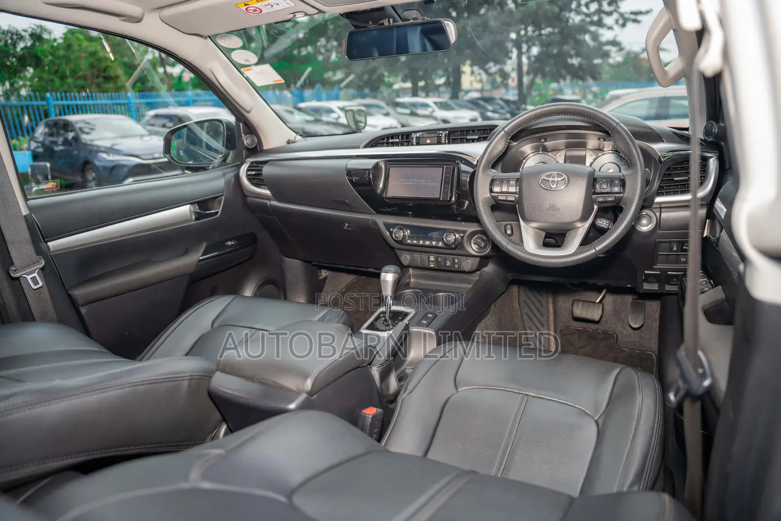 Toyota Hilux 2021 Green