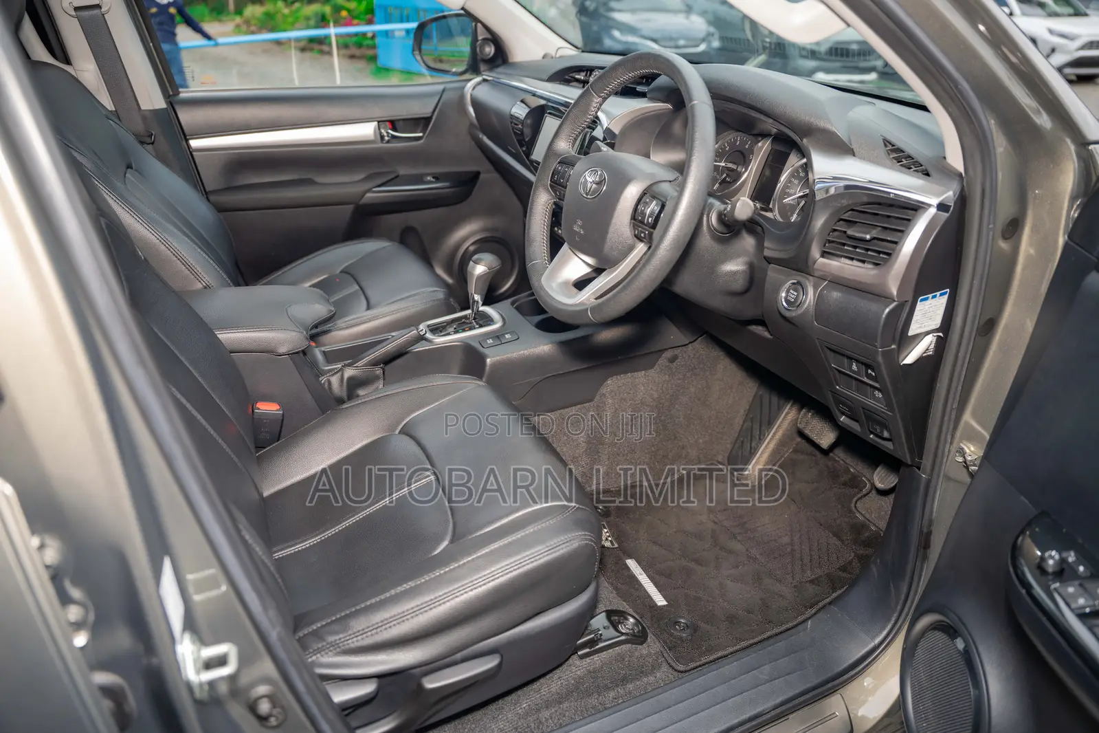 Toyota Hilux 2021 Green