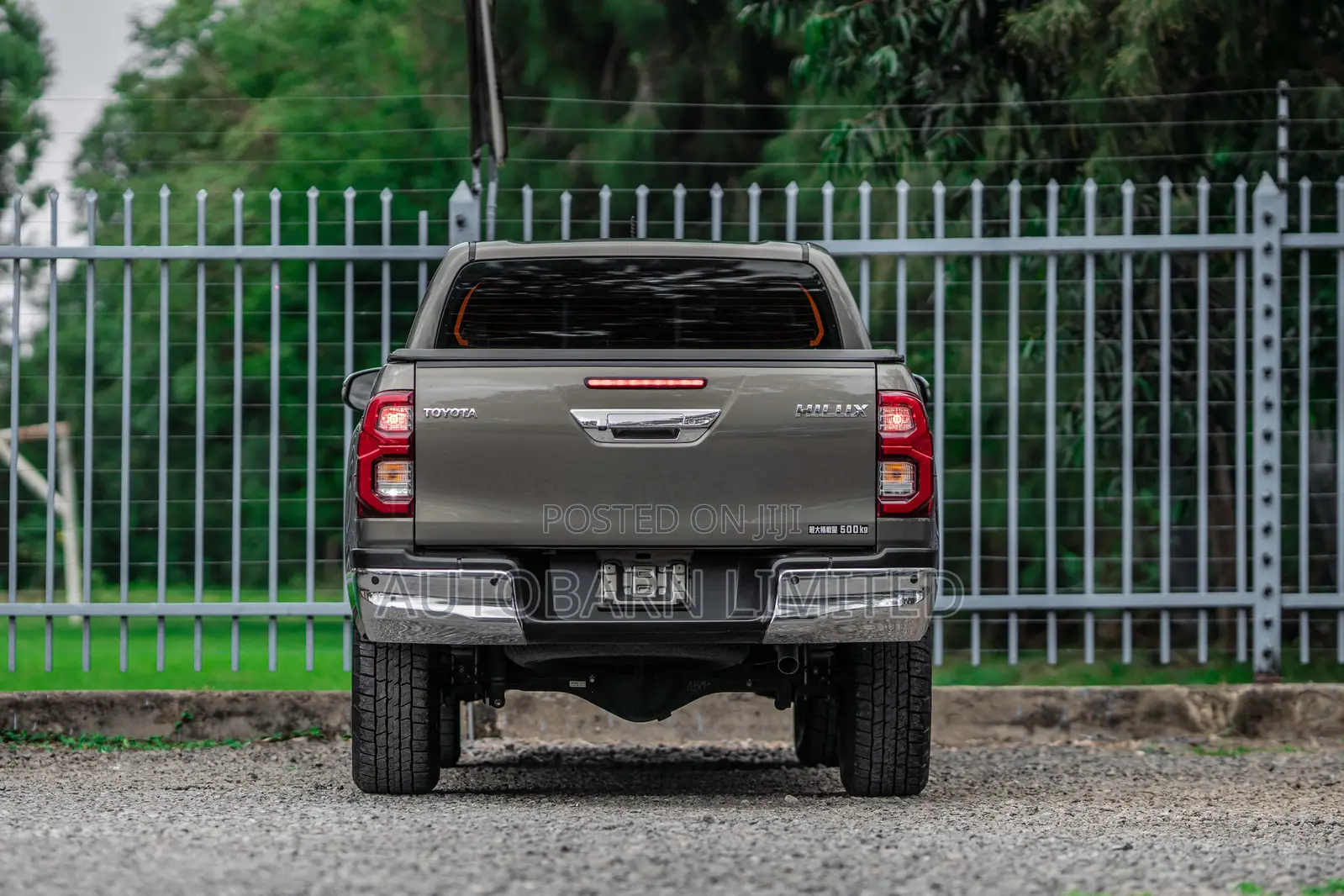 Toyota Hilux 2021 Green