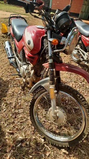 Yamaha YBR 2017 Red
