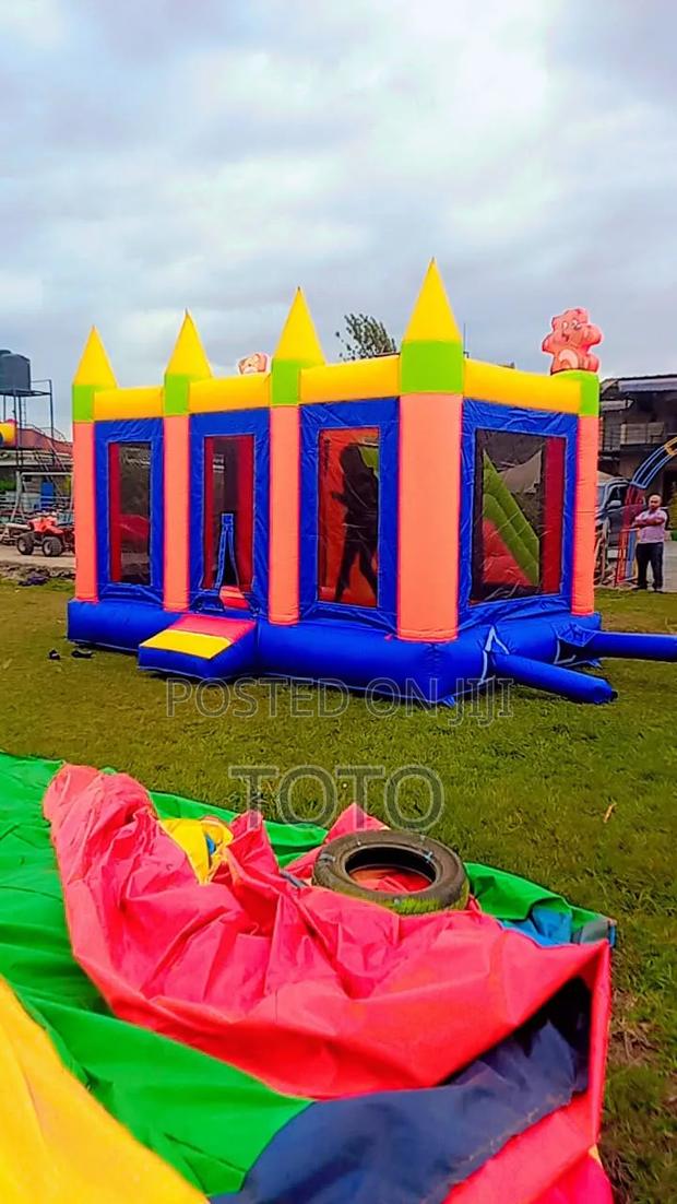 Inflatable Bouncing Castle With Slide - thumbnail 2