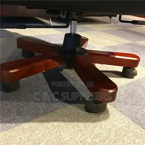 Modern Executive Leather Boss Seat