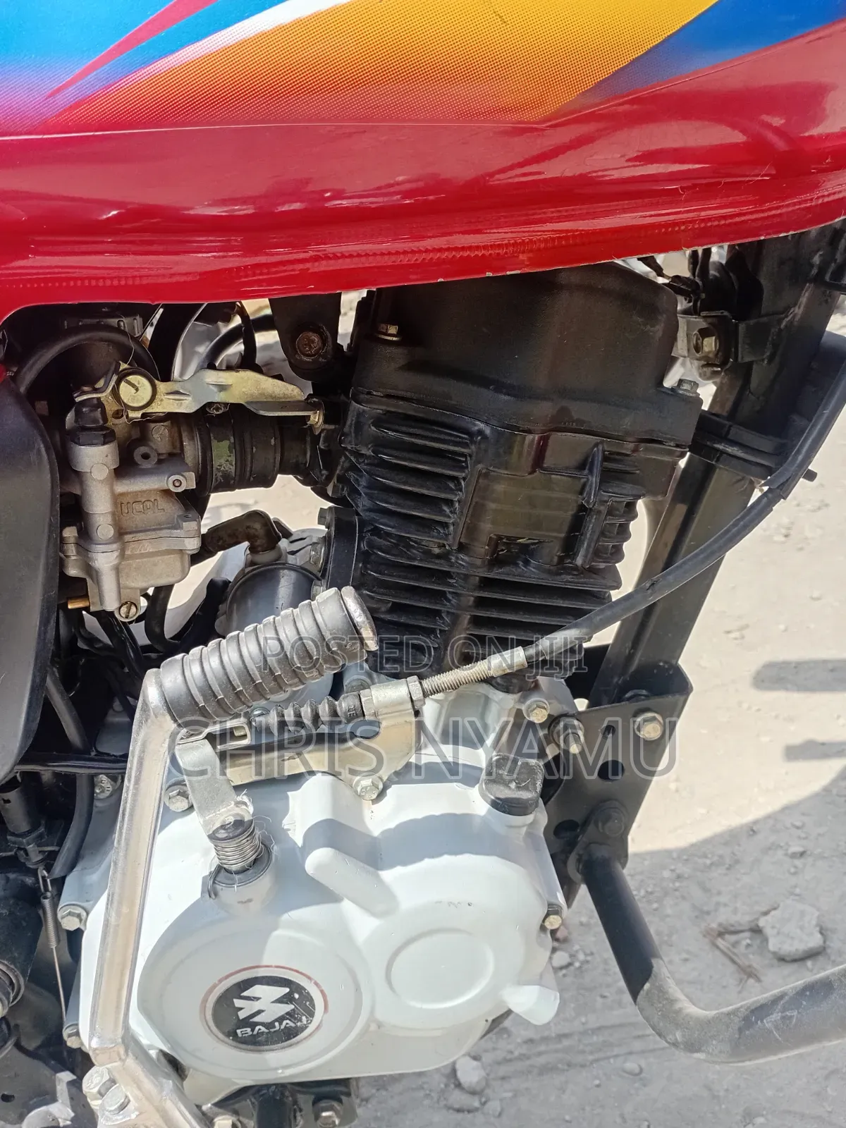 Bajaj Boxer 150 UG 2024 Red