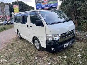 Toyota HiAce 2015 White