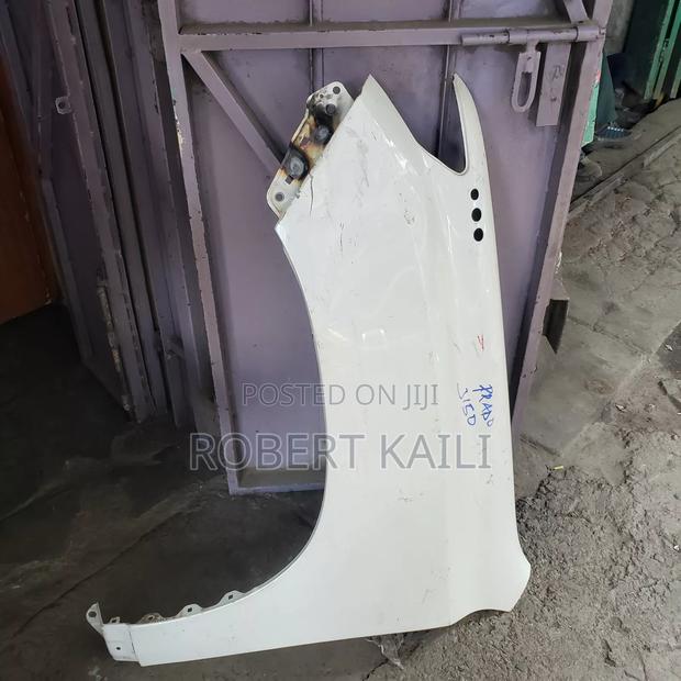 Prado J150 Fender