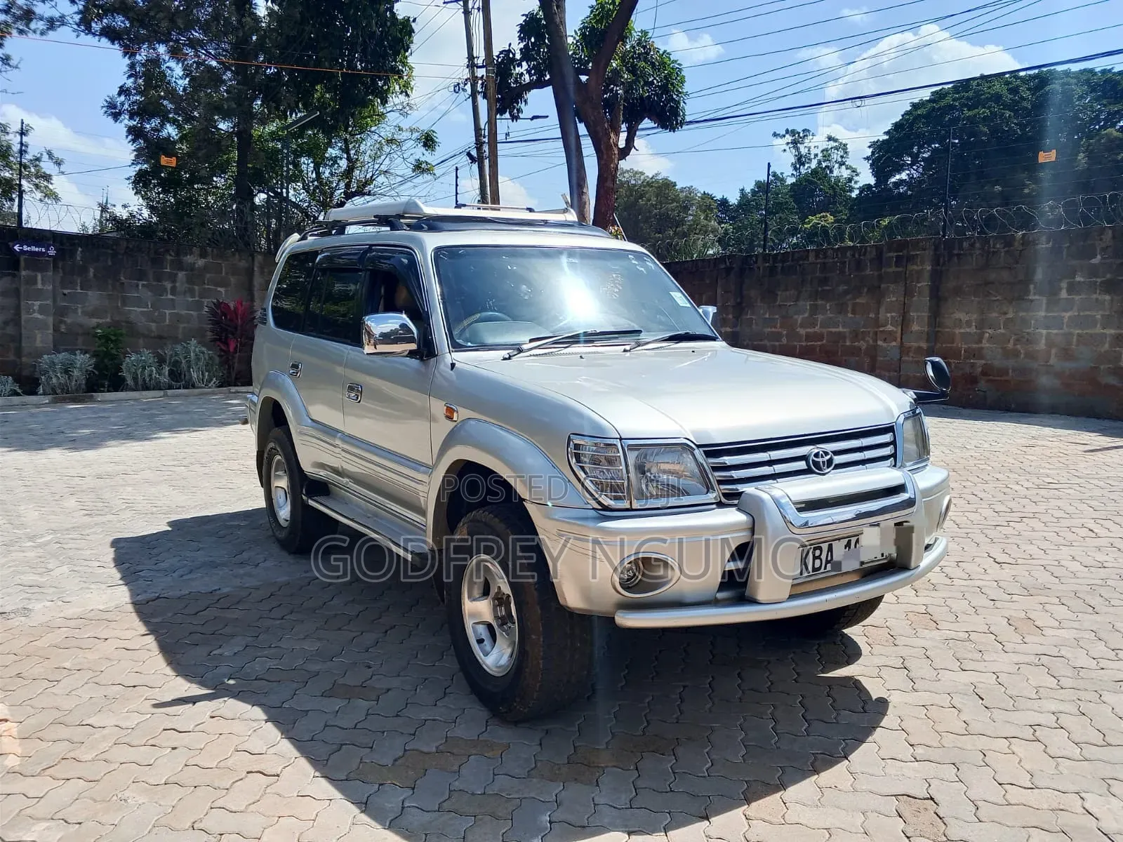 Toyota Land Cruiser Prado 2000 Silver