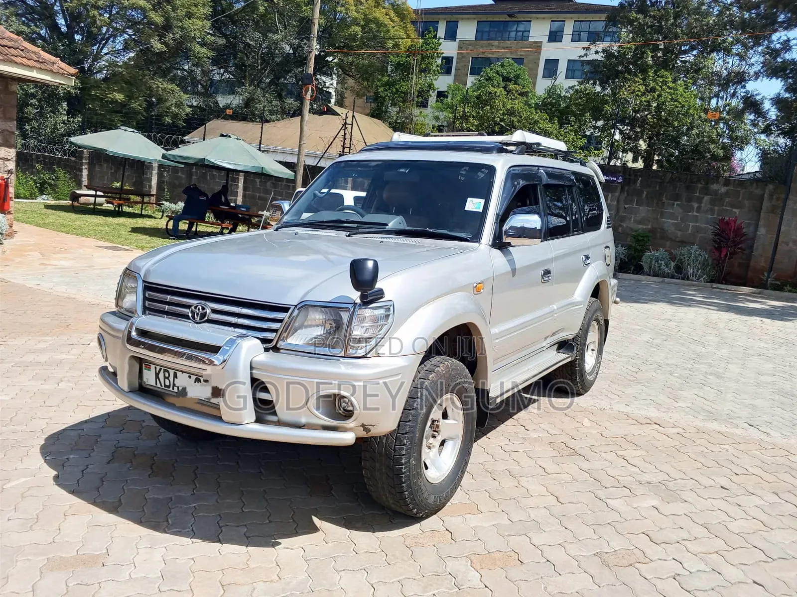 Toyota Land Cruiser Prado 2000 Silver