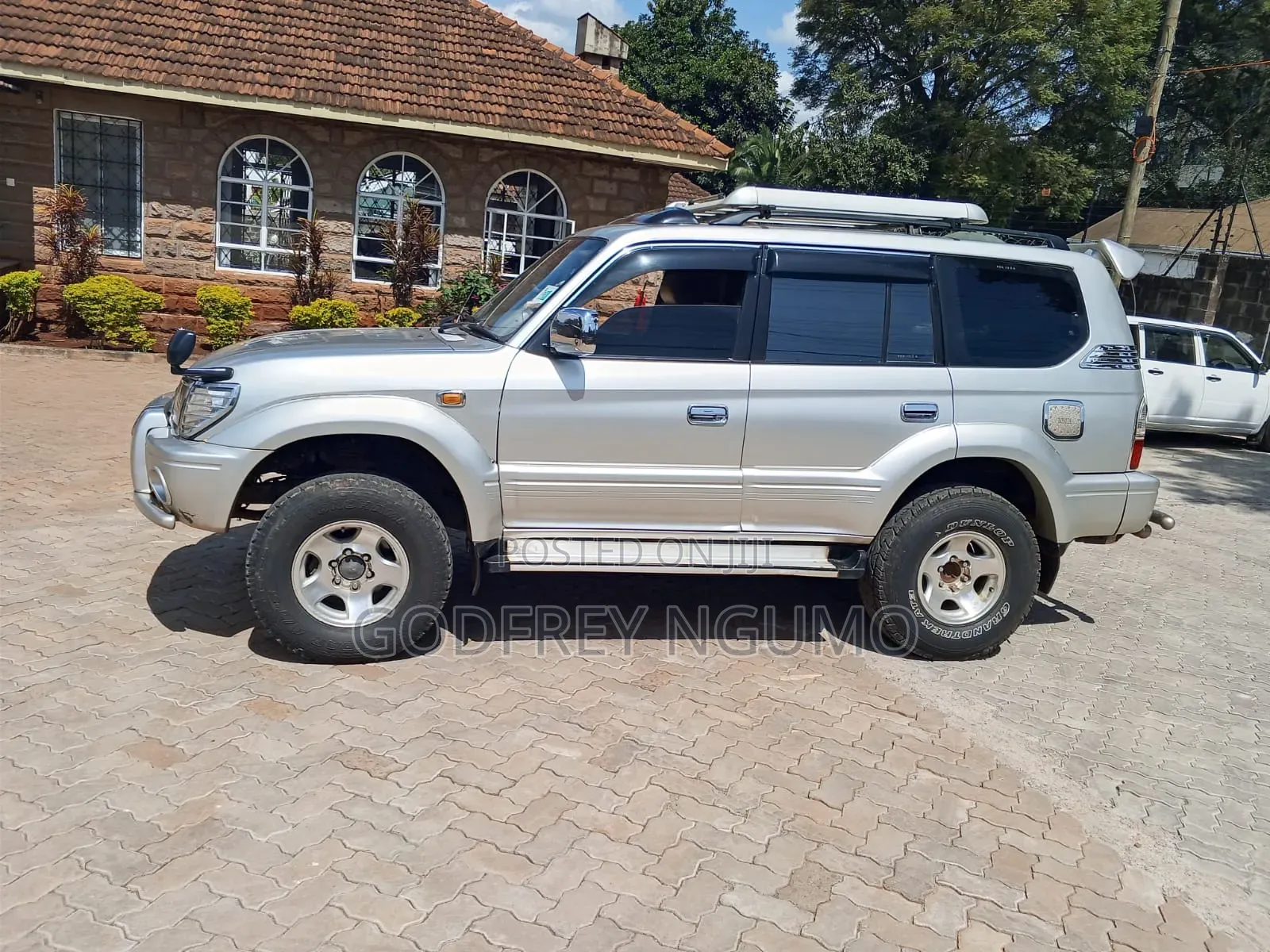 Toyota Land Cruiser Prado 2000 Silver
