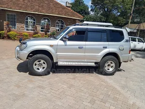 Toyota Land Cruiser Prado 2000 Silver