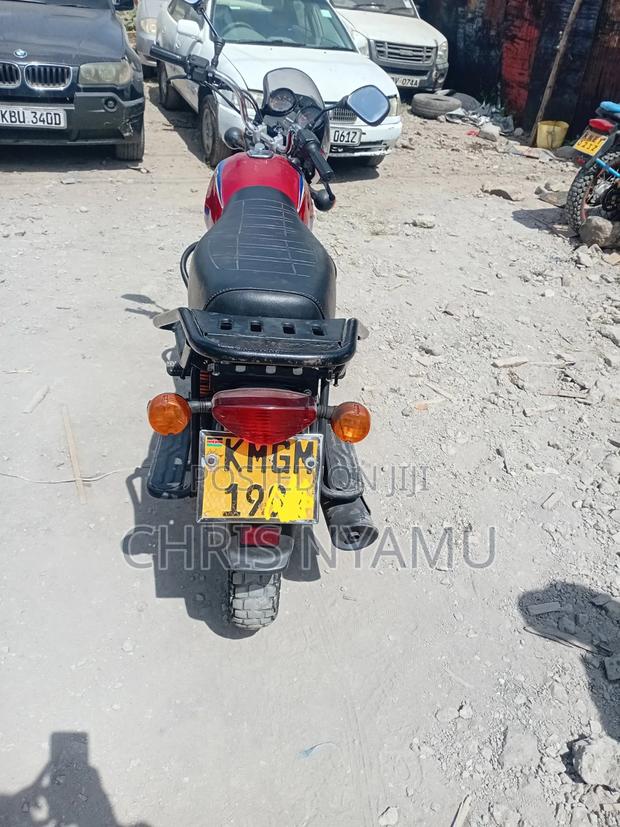Bajaj Boxer 150 UG 2024 Red - thumbnail 11