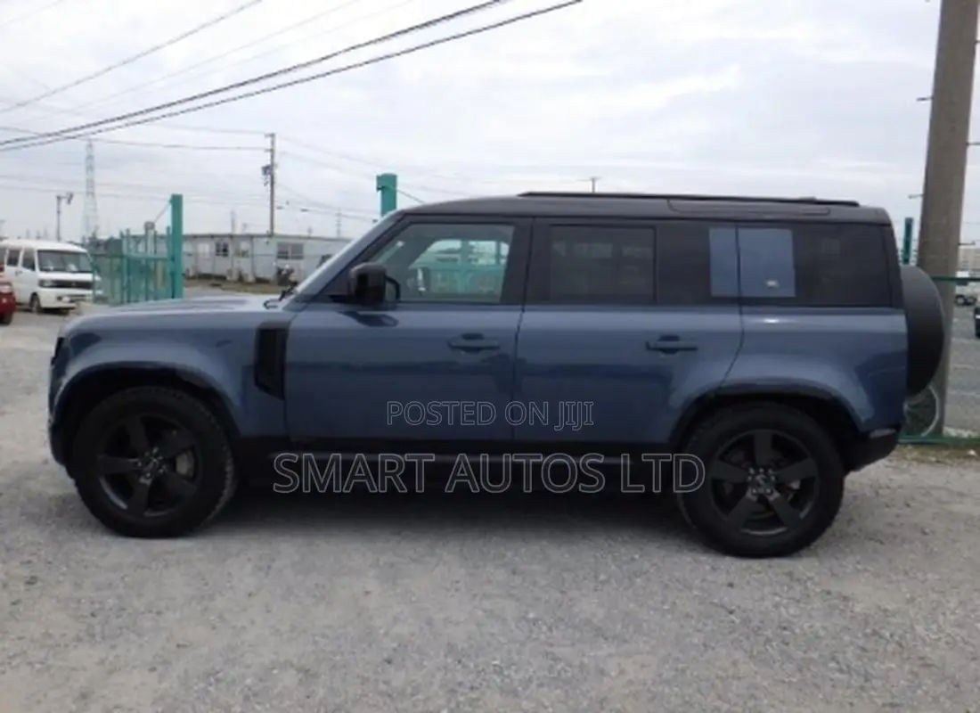 Land Rover Defender 2021 Blue