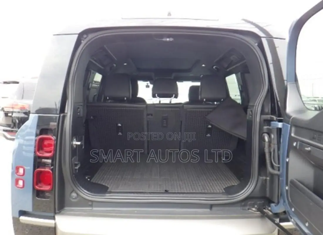 Land Rover Defender 2021 Blue