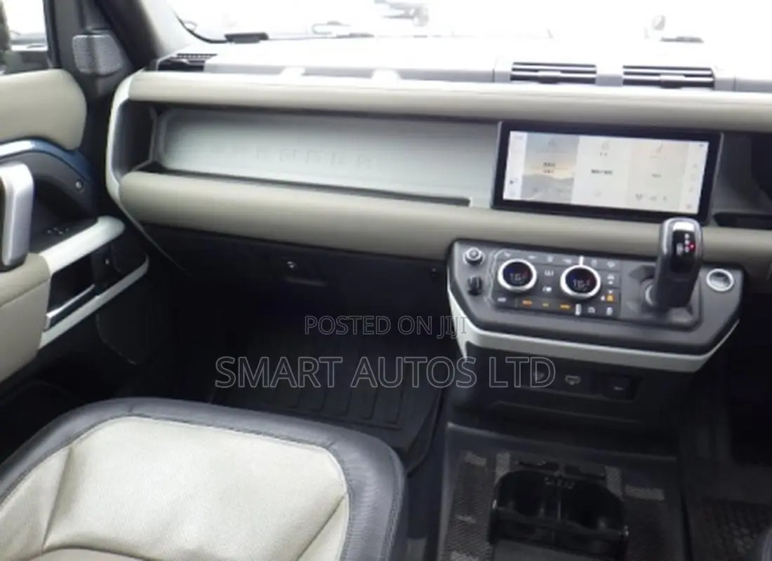 Land Rover Defender 2021 Blue