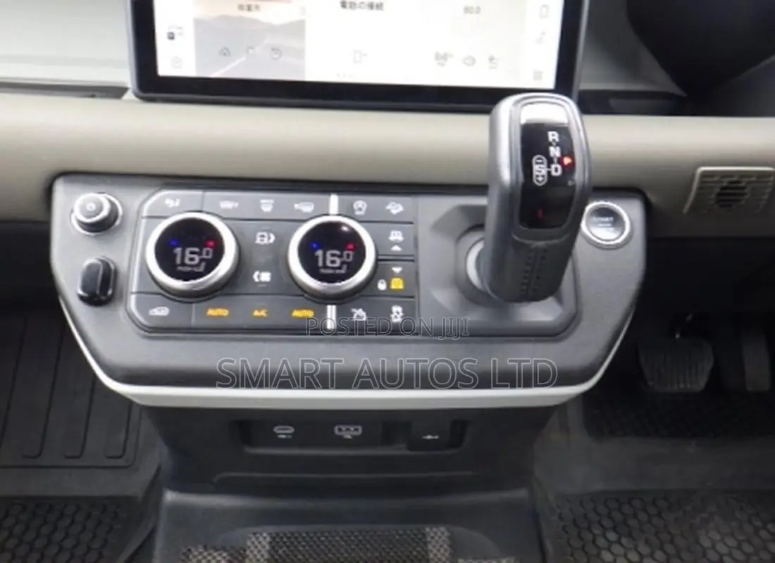 Land Rover Defender 2021 Blue
