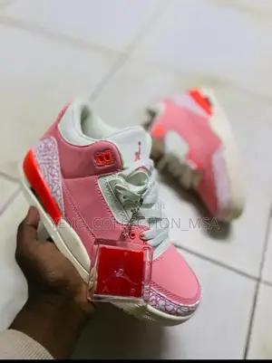 Unisex Closed Shoes