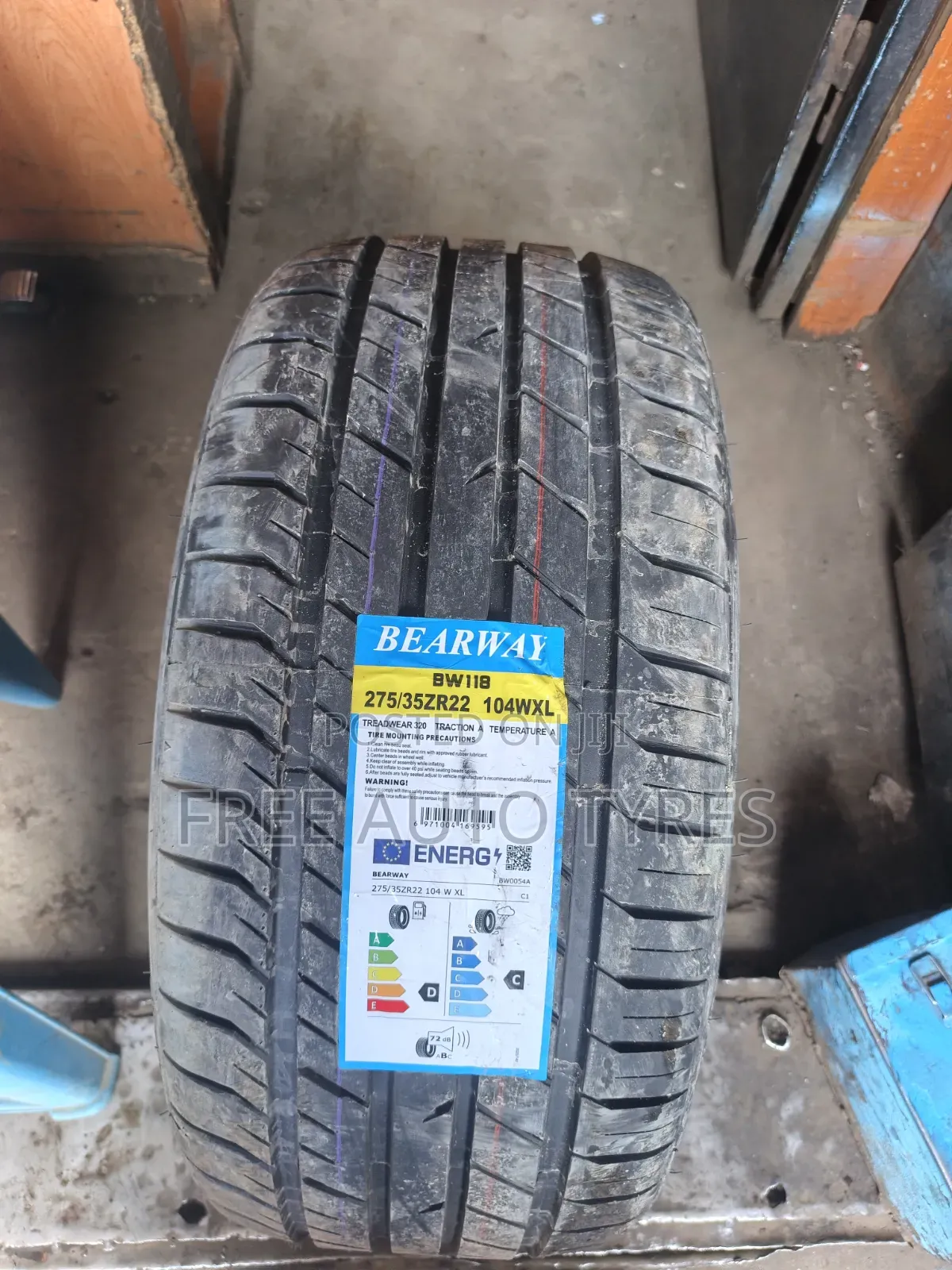 275/35zr22 Bearway