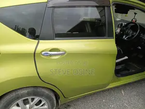 Nissan Note 2018 Green