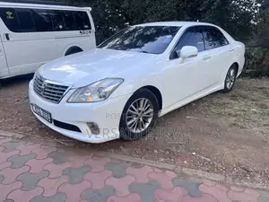 Toyota Crown 2012 Beige