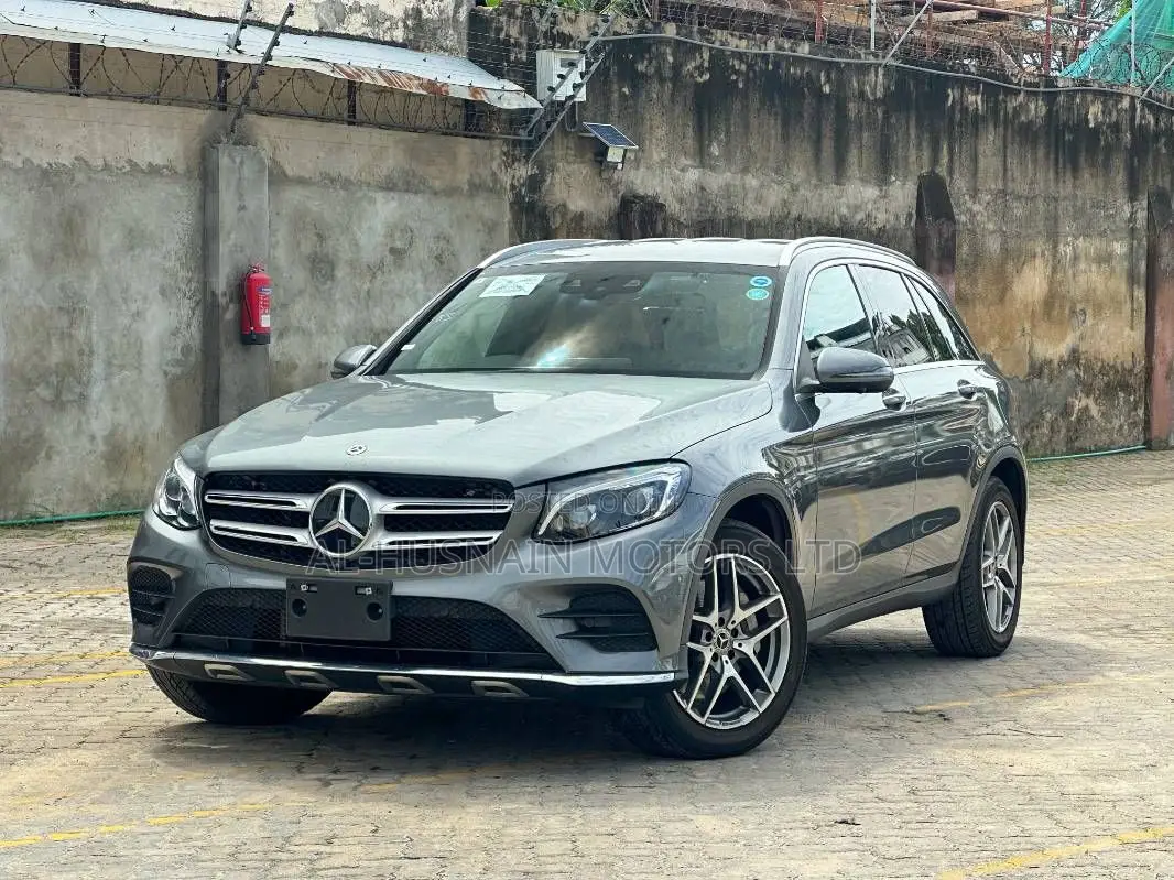Mercedes-Benz 200 2019 Gray