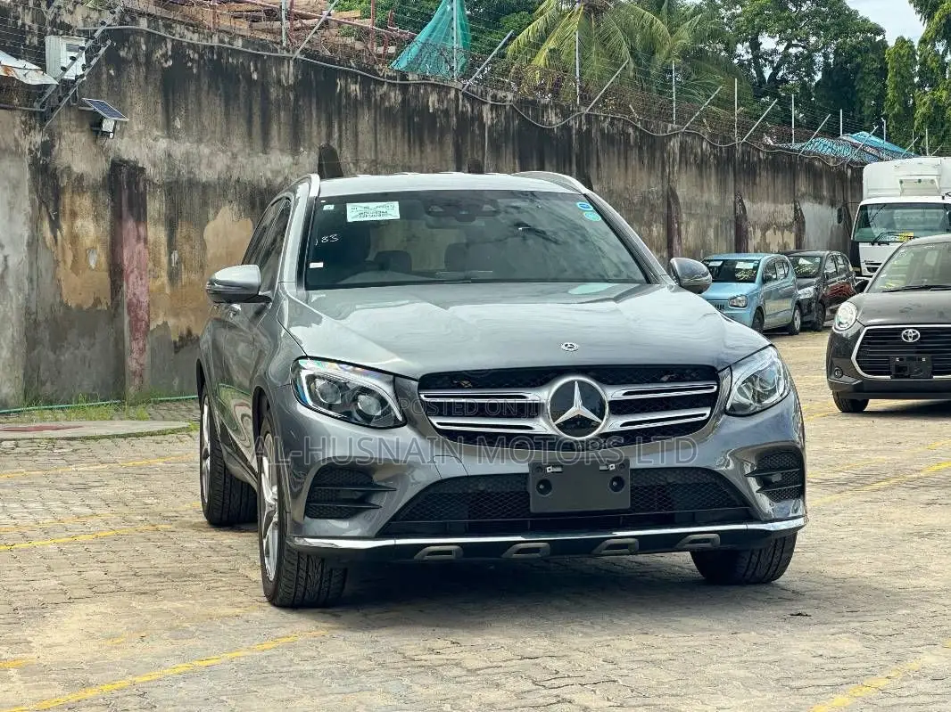 Mercedes-Benz 200 2019 Gray