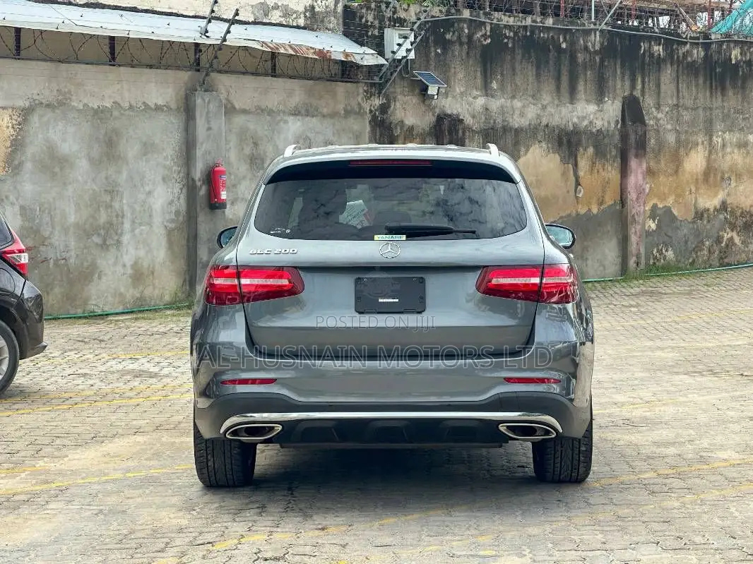 Mercedes-Benz 200 2019 Gray