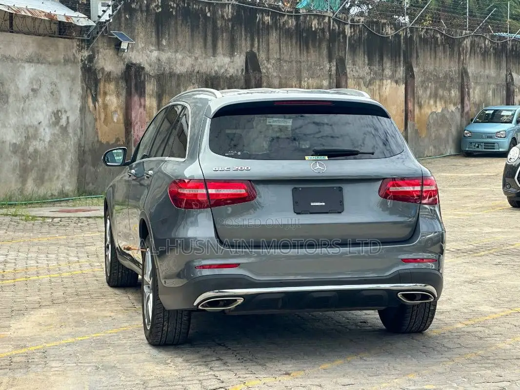 Mercedes-Benz 200 2019 Gray