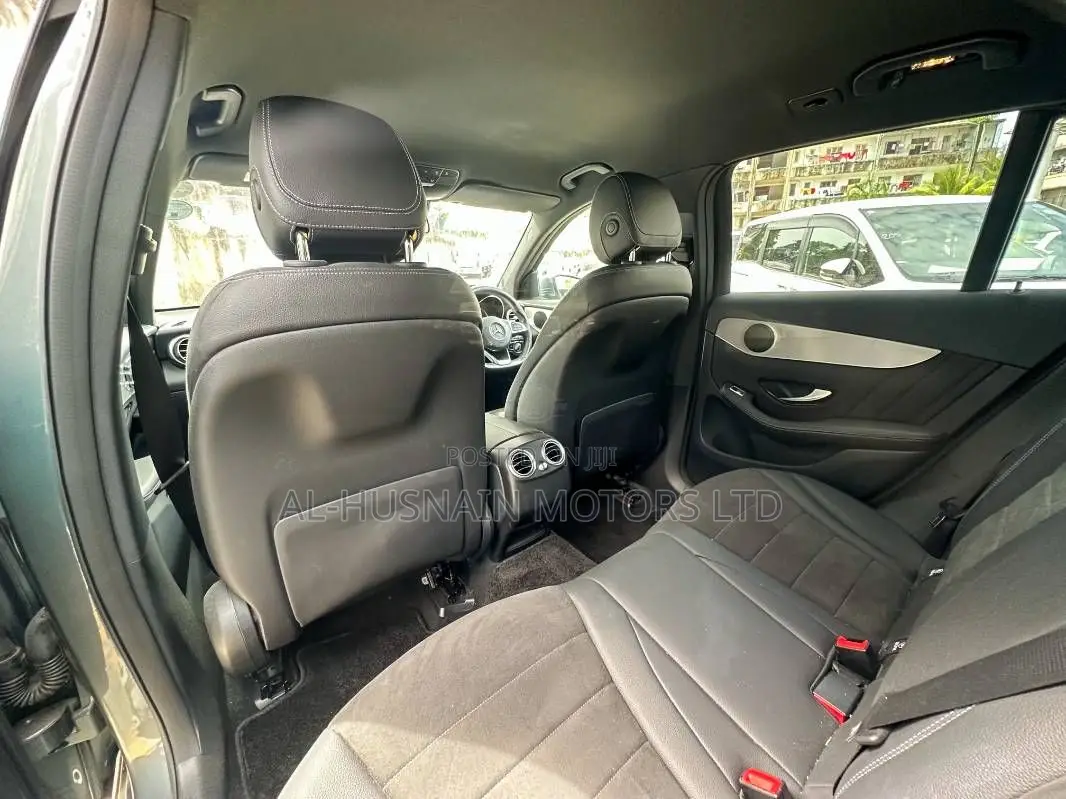 Mercedes-Benz 200 2019 Gray